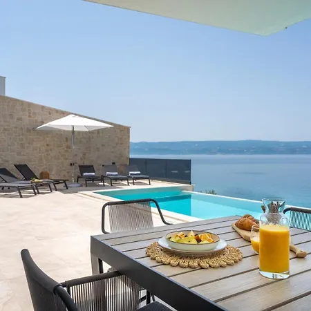 וילה Seafront Kiara With 5 En-suite Bedrooms In *