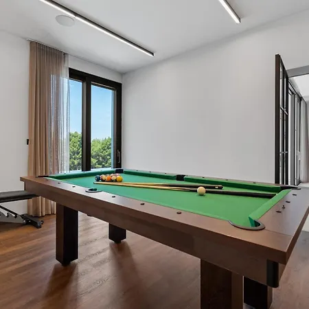 וילה Seafront Kiara With 5 En-suite Bedrooms In