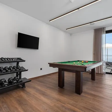 וילה Seafront Kiara With 5 En-suite Bedrooms In *